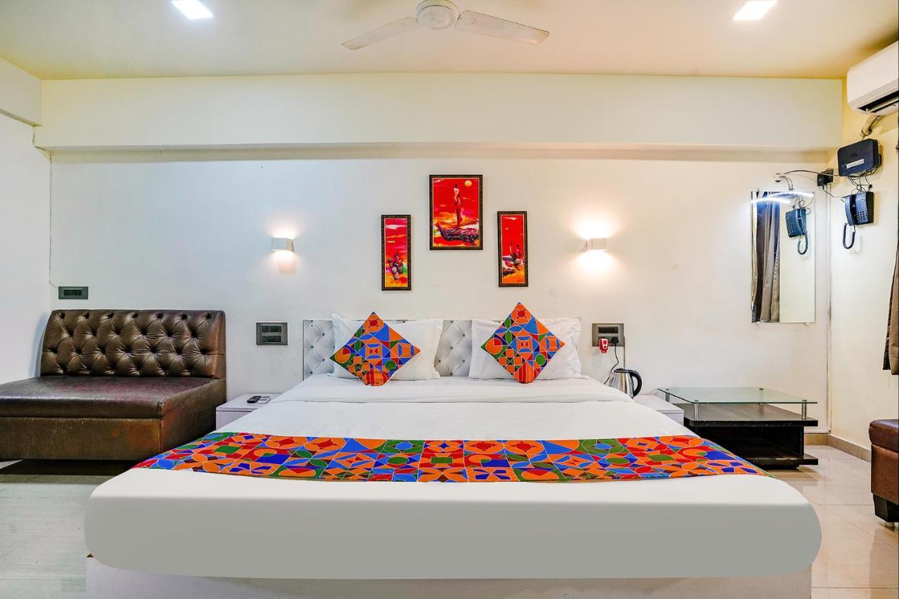 Hotel Fabexpress White House - Nr Midc Khargar Koparpāda Esterno foto