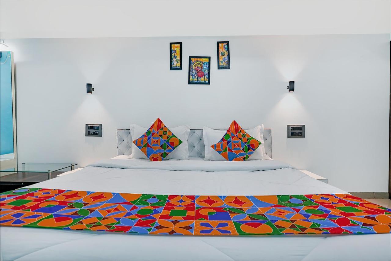 Hotel Fabexpress White House - Nr Midc Khargar Koparpāda Esterno foto