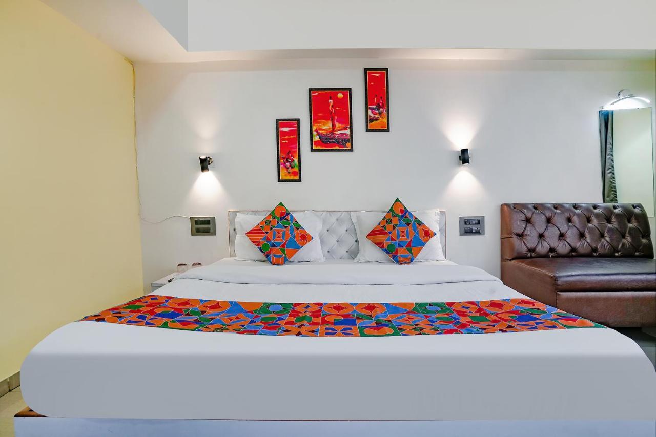 Hotel Fabexpress White House - Nr Midc Khargar Koparpāda Esterno foto