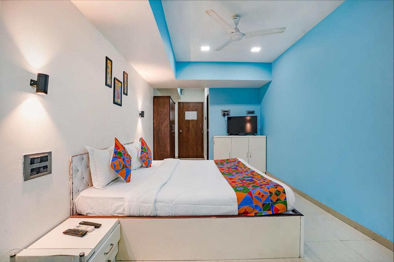 Hotel Fabexpress White House - Nr Midc Khargar Koparpāda Esterno foto