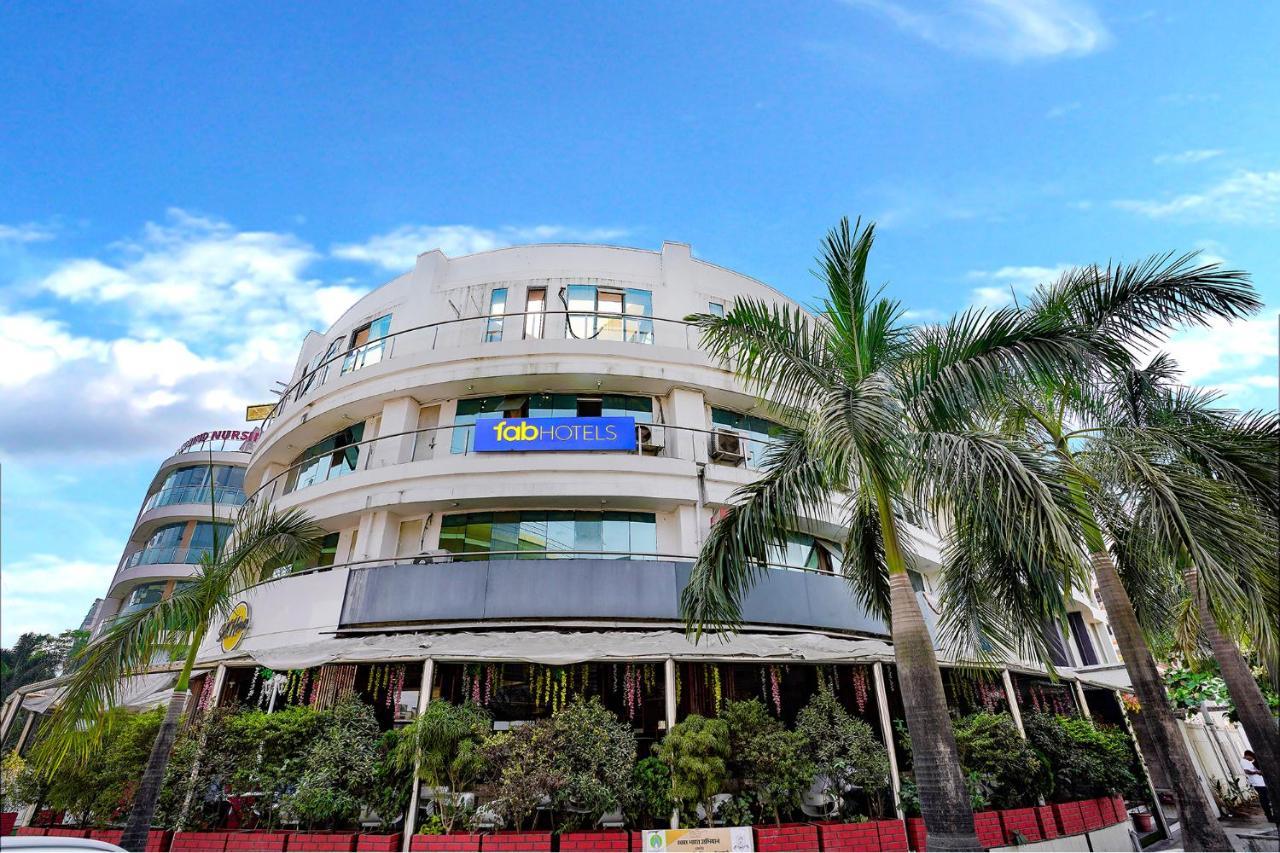 Hotel Fabexpress White House - Nr Midc Khargar Koparpāda Esterno foto